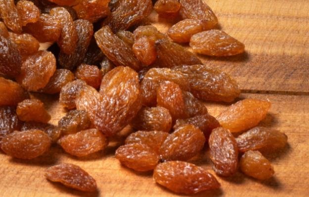 Premium golden raisins and dried fruits from Kingland